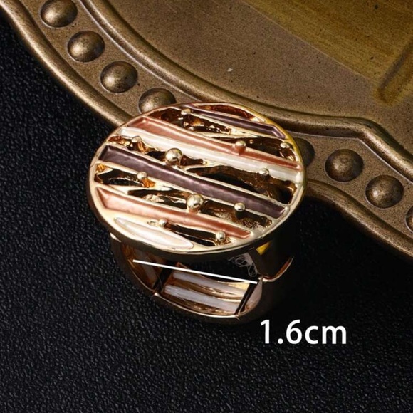 Geometric Bohemian Style Ring - Picture 3 of 5